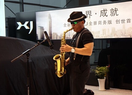 <b>外籍演出</b>